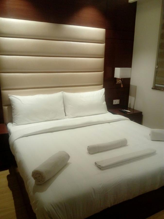 Hotel The Grand Parisian Delhi Zewnętrze zdjęcie