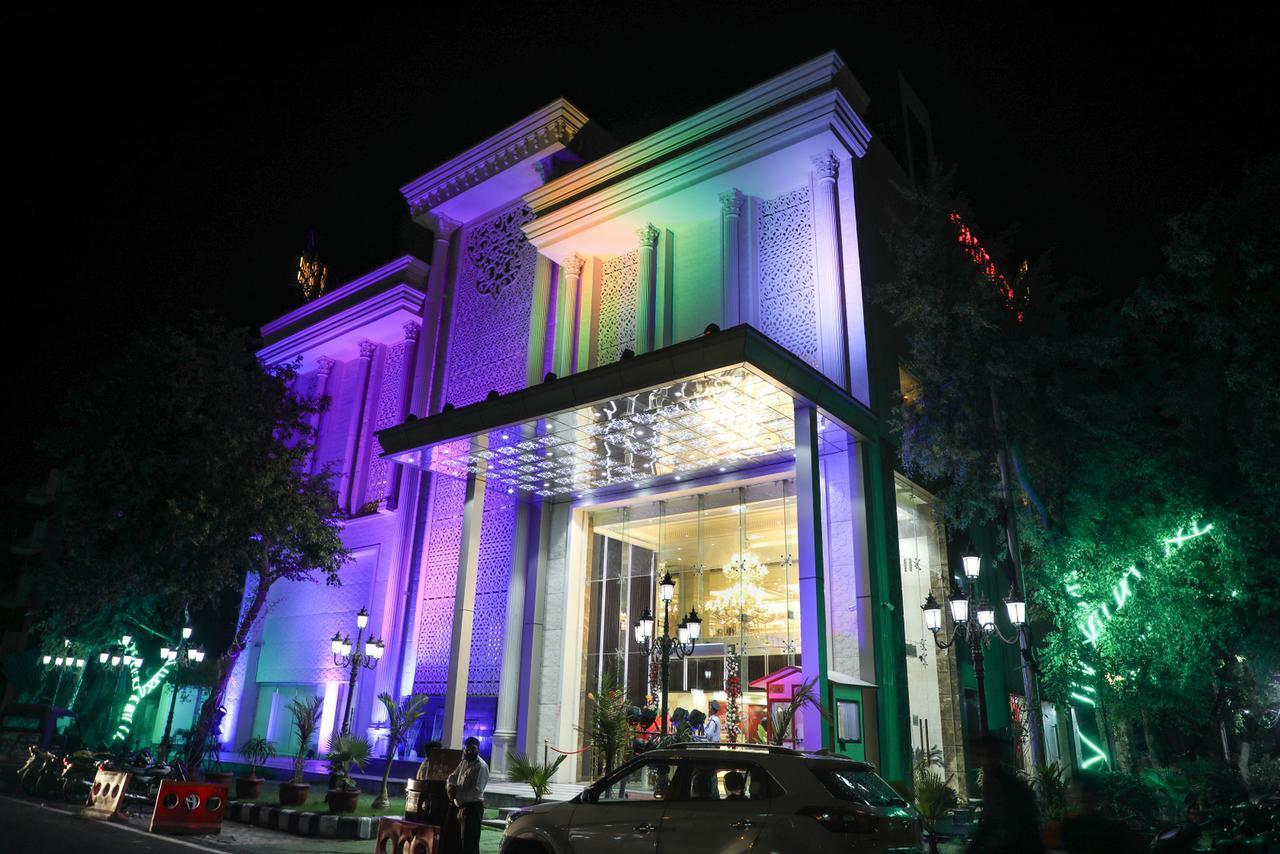 Hotel The Grand Parisian Delhi Zewnętrze zdjęcie