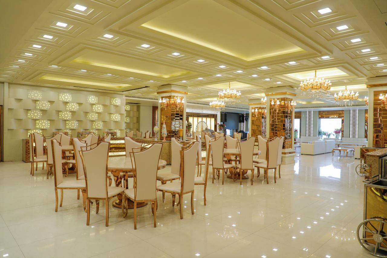 Hotel The Grand Parisian Delhi Zewnętrze zdjęcie